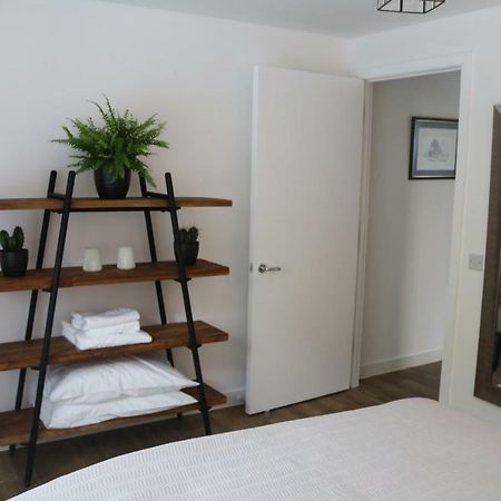 City Apartment Winchester Extérieur photo
