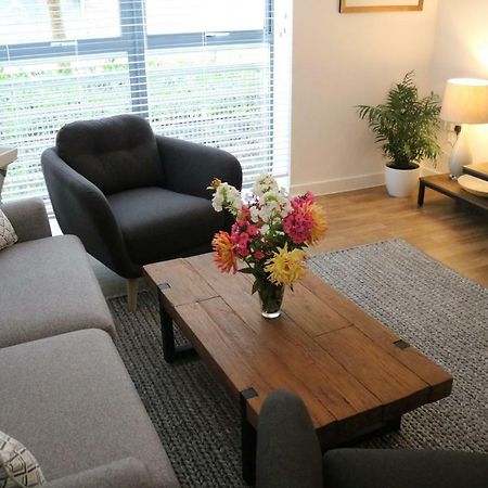 City Apartment Winchester Extérieur photo