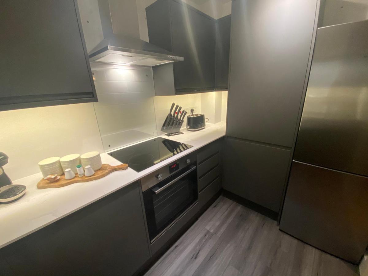 City Apartment Winchester Extérieur photo