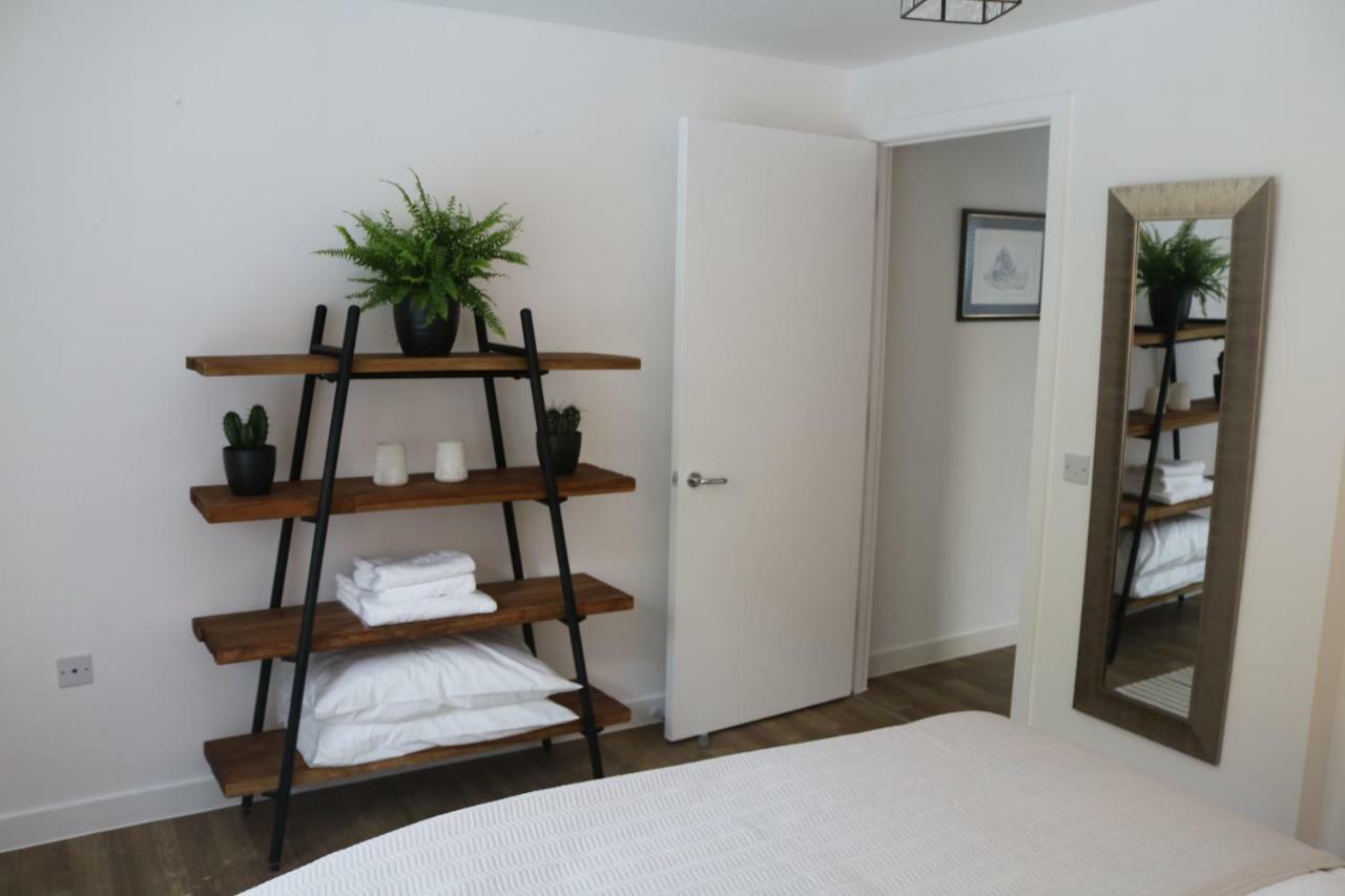 City Apartment Winchester Extérieur photo
