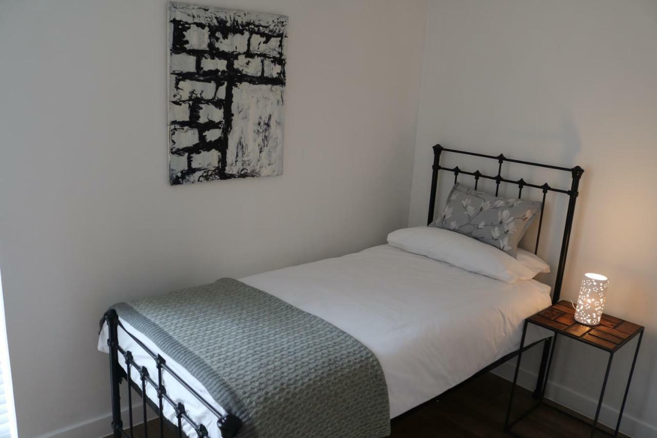 City Apartment Winchester Extérieur photo